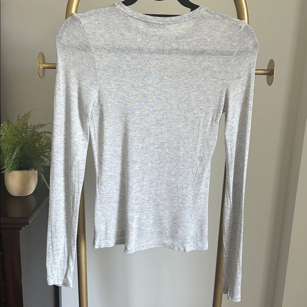 ZARA gray long sleeve tshirt (size Medium) ✨ - Picture 4 of 4